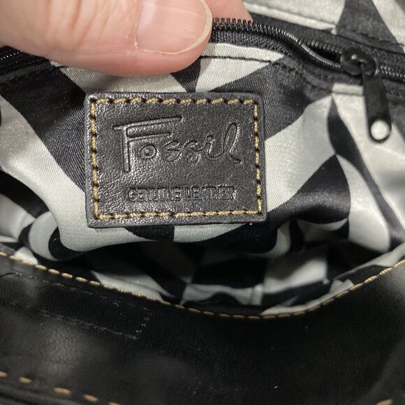 Vintage Y2K Fossil Black Leather Clutch Purse Metal Frame Satin Lining Topstitch - Picture 2 of 10